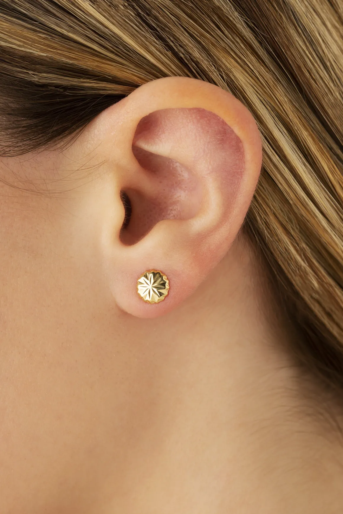 14K Yellow Gold Rd Fncy Cut Button Earrings